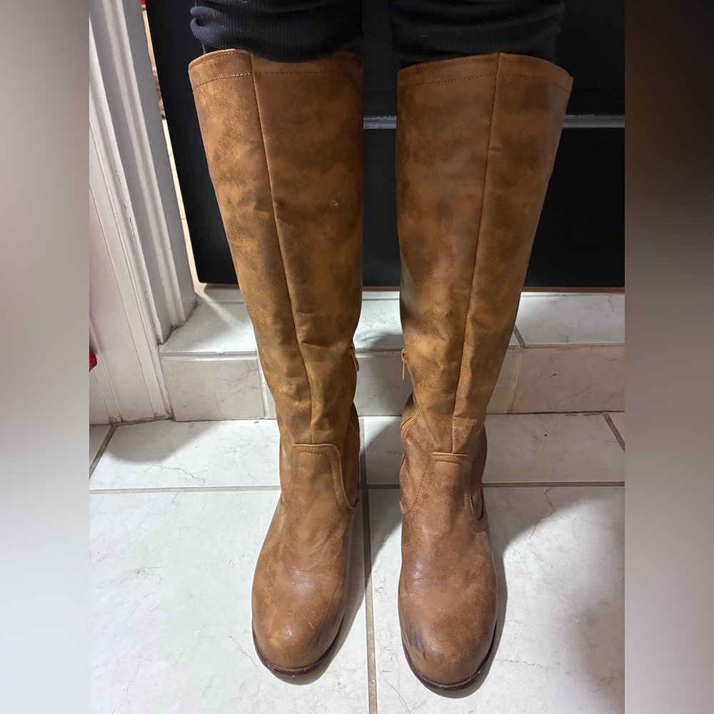 Brown Knee-High Women's Boots